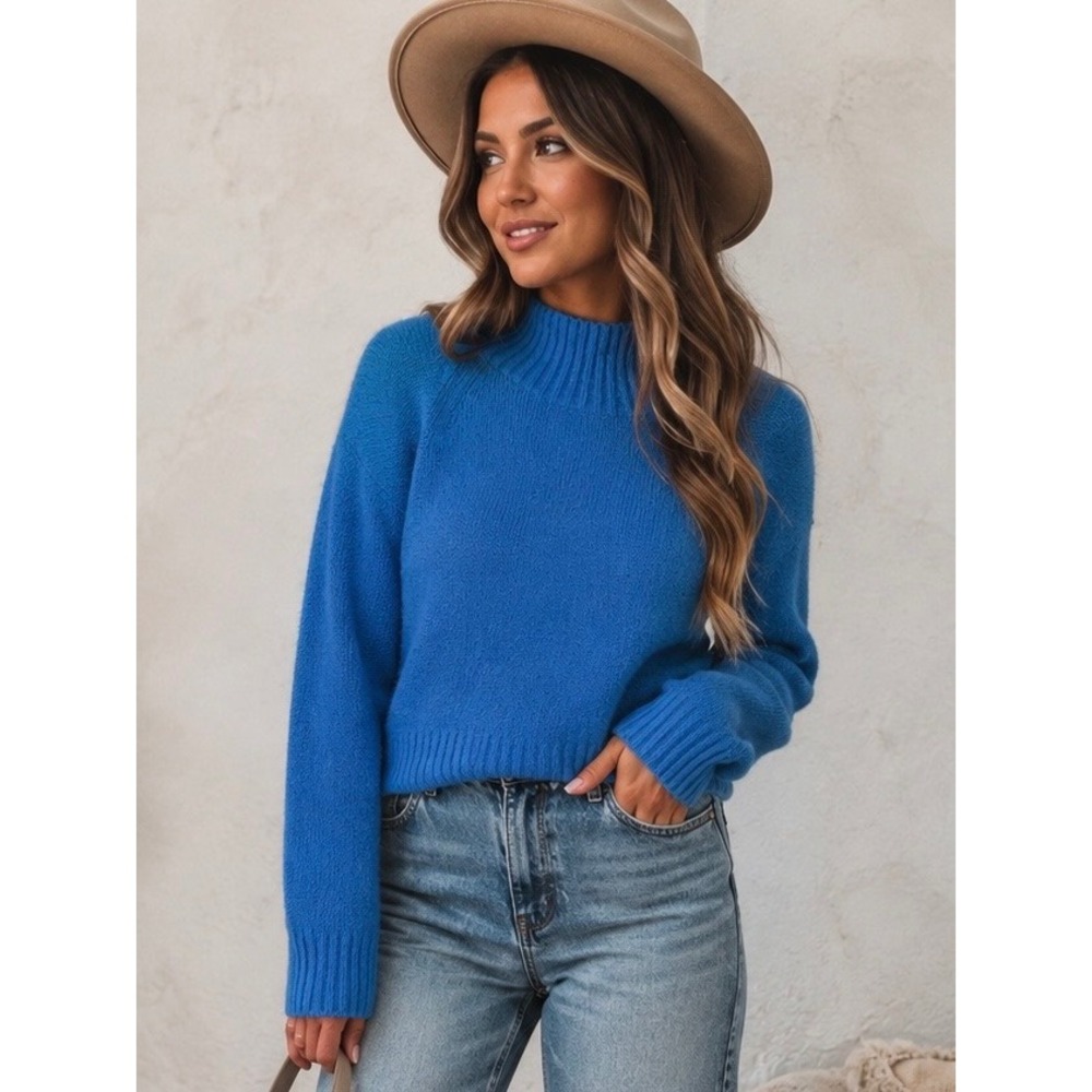 Urban Outfitters Blue Mock Neck Cropped Knit Sweater Raglan Sleeve M NEW